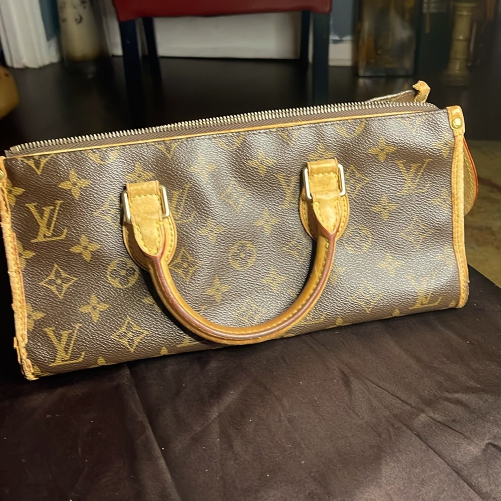 LOUIS VUITTON PURSE